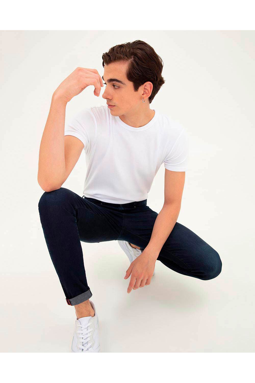 CAMISETA BÁSICA HOMBRE BLANCA EN ALGODÓN