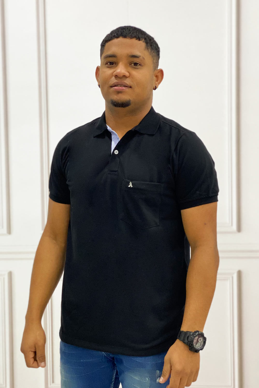 CAMISETA HOMBRE TIPO POLO UNICOLOR CON BOLSILLO