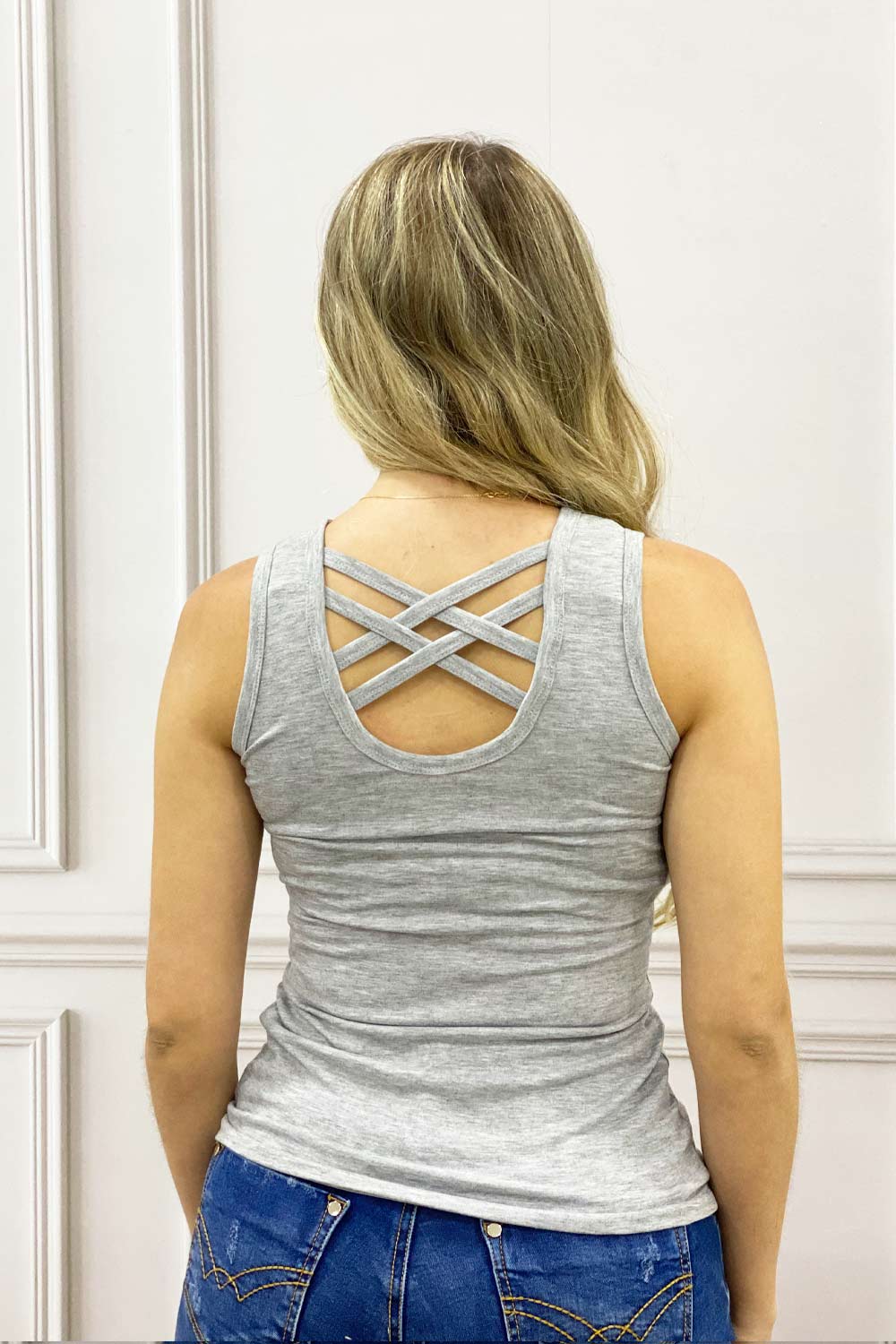 BLUSA MUJER UNICOLOR MANGA SISA TIRAS CRUZADAS ATRÁS