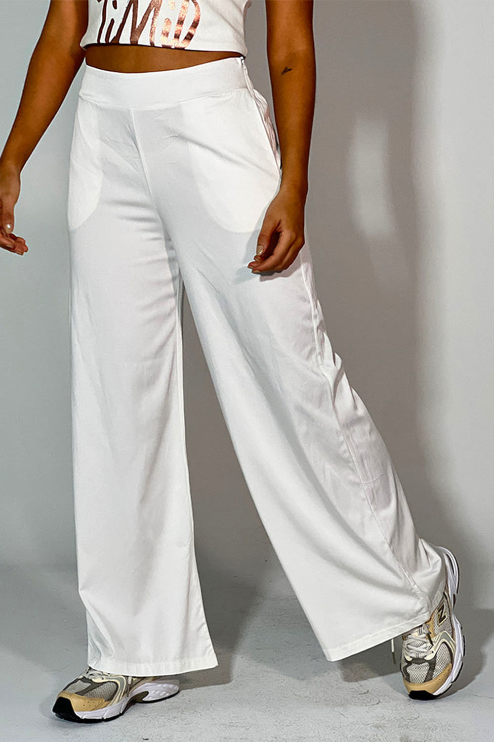 PANTALÓN MUJER SILUETA AMPLIA SATÍN