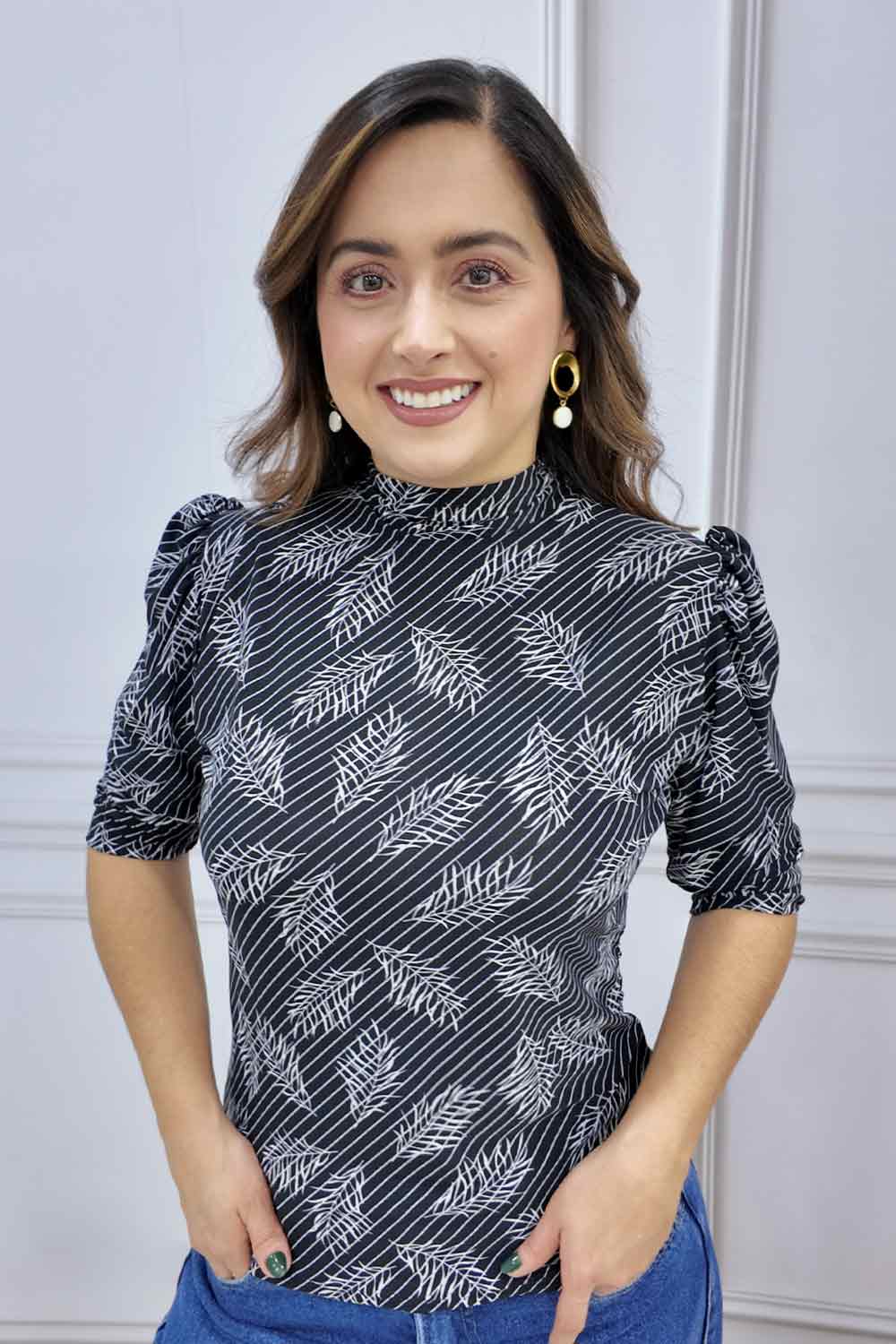 BLUSA MUJER CUELLO ALTO MANGA CON REGIDO