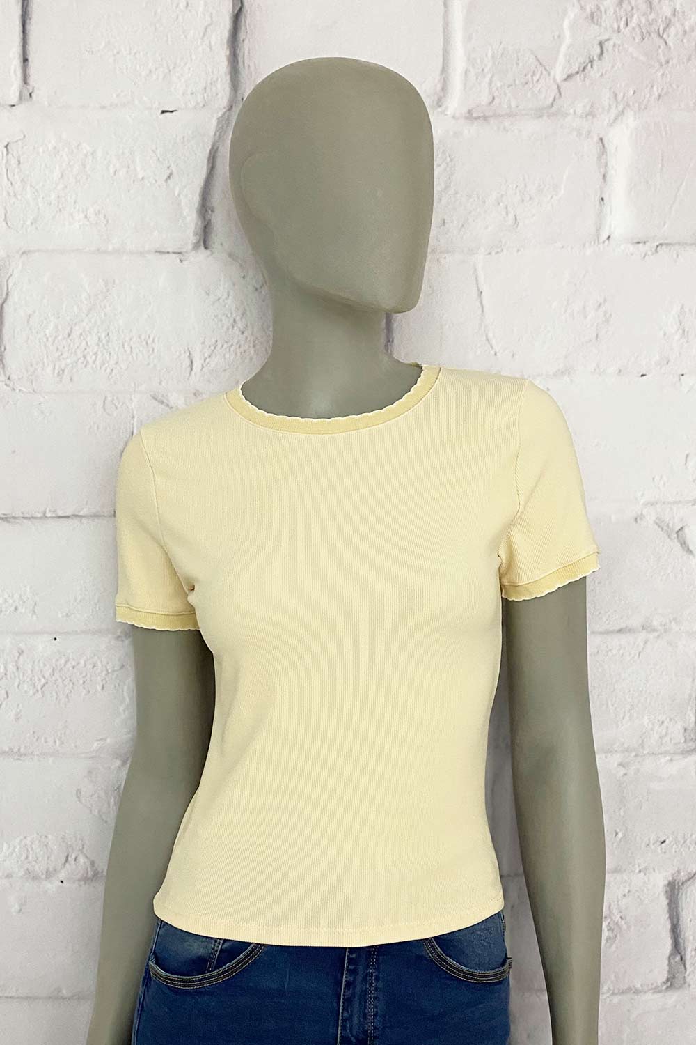 CAMISETA MUJER CUELLO REDONDO TELA ACANALADA
