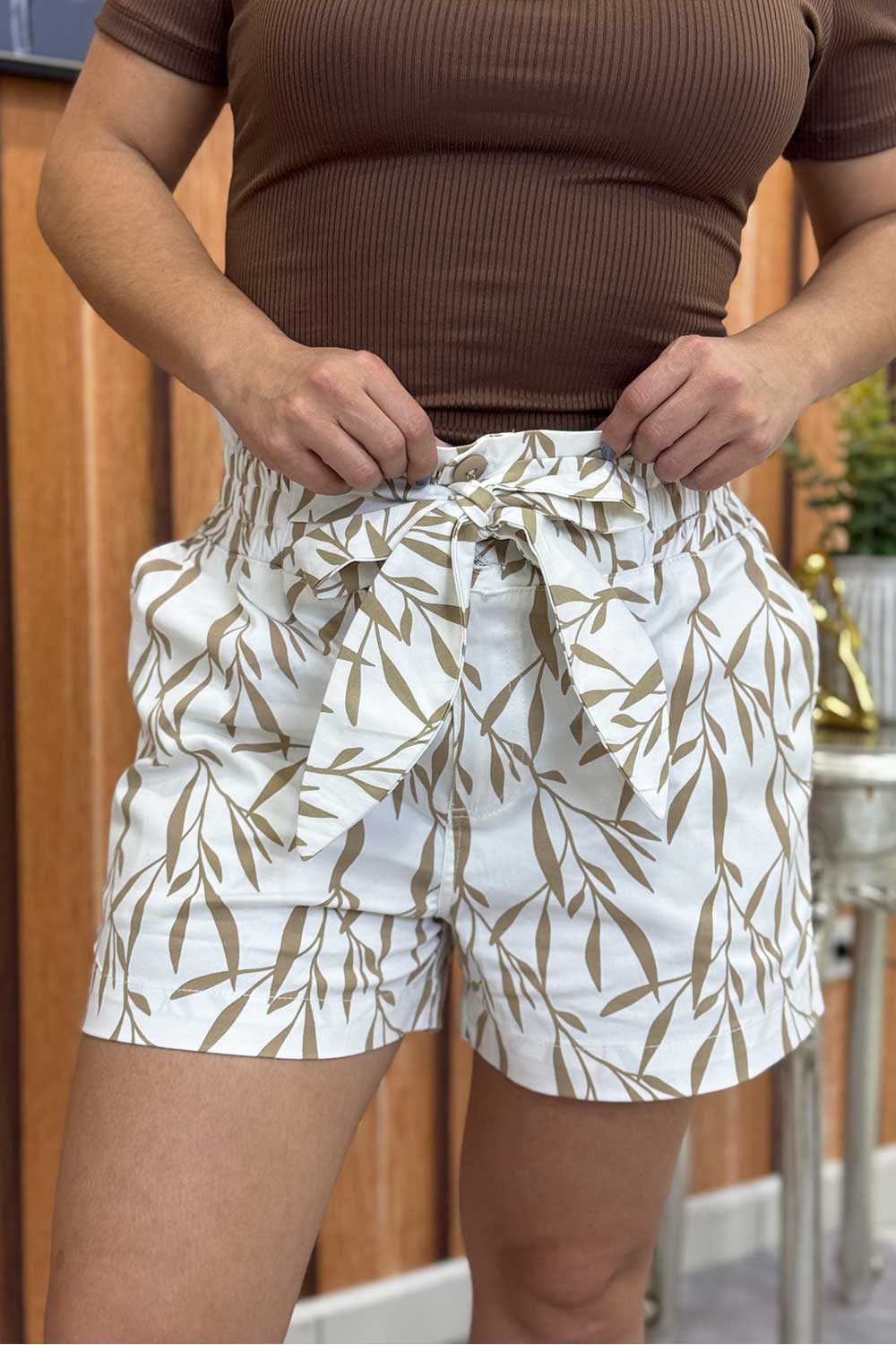 SHORT MUJER ESTAMPADO NUDO DELANTERO