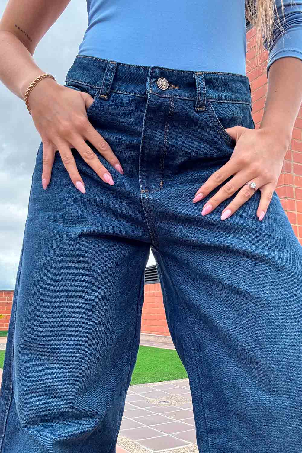 JEAN MUJER CLÁSICO SILUETA AMPLIA