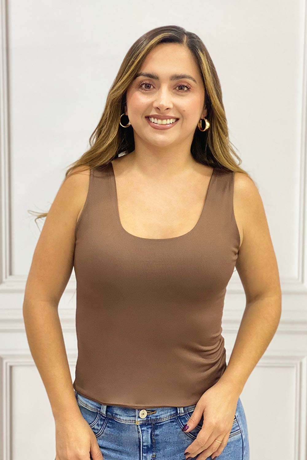 ESQUELETO MUJER TELA LISA CUELLO REDONDO MANGA SISA