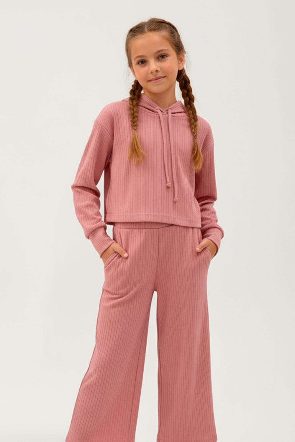 CONJUNTO SUDADERA NIÑA CON CAPOTA
