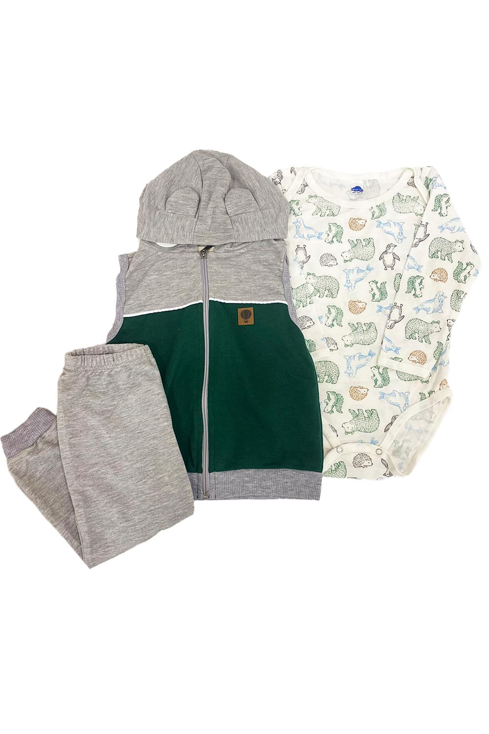 CONJUNTO BEBÉ CHALECO COMBINADO JOGGER Y BODY